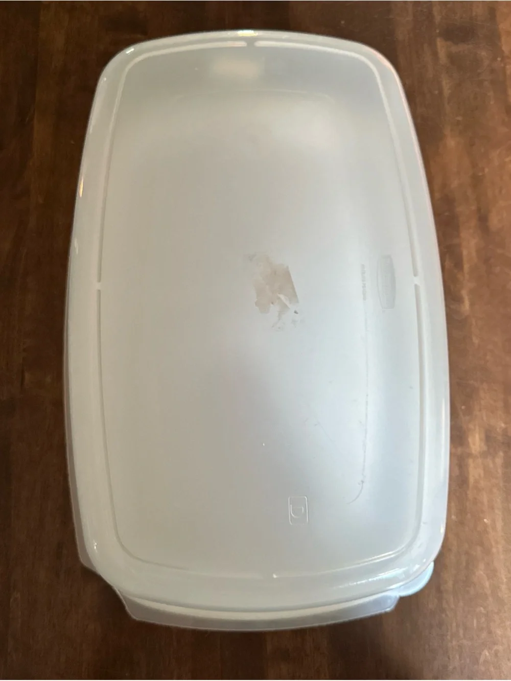 VTG Rubbermaid Servin Saver Plus 2.4 Gal Rectangle Space Saving Stacking